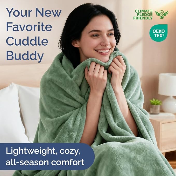 Ultra Soft Fleece Throw Blanket - College Dorm Room Essentials - Sage Green | Flannel Fleece, Thick, Warm & Breathable, All Season Cozy, Anti-Static, Microplush, Lightweight for Couch, Bed & Dorm Bedding