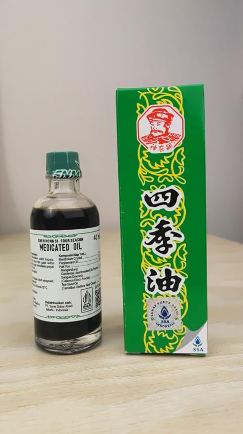 Four Season (Shen Nong Si) Medicated Oil 40 ml, Traditional Asian Therapeutic Massage Oil, Classic Aroma for Cold Relief, Motion Sickness, Breathing, Itchy Skin, Stomach Discomfort, Sore Muscles