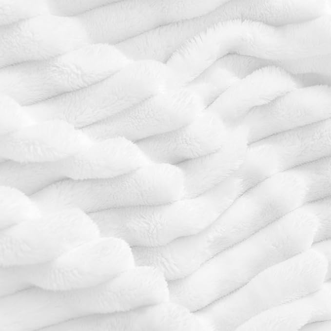 BEDELITE 3D Ribbed Jacquard White Fleece Twin Blanket for Bed, 60x80 Inch | Soft Warm Decorative Fluffy Blanket, Cozy Plush Lightweight Fuzzy Throw Blanket for Couch Sofa Room Decor, Gift for Women