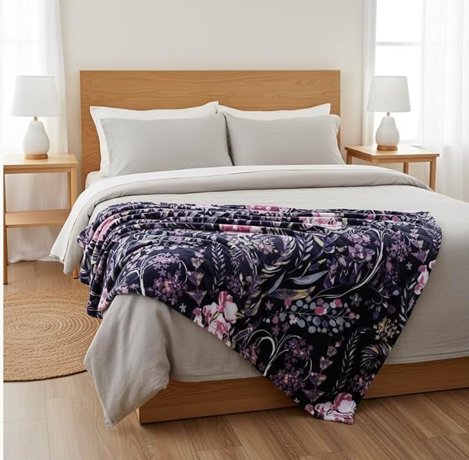 Floral Fleece Throw Blanket: Flowers Velvety Soft Vibrant Botanical Accent for Couch or Bed, Colors: Dark Navy Blue Pink Purple Yellow Green White, Oversized 50" x 70"
