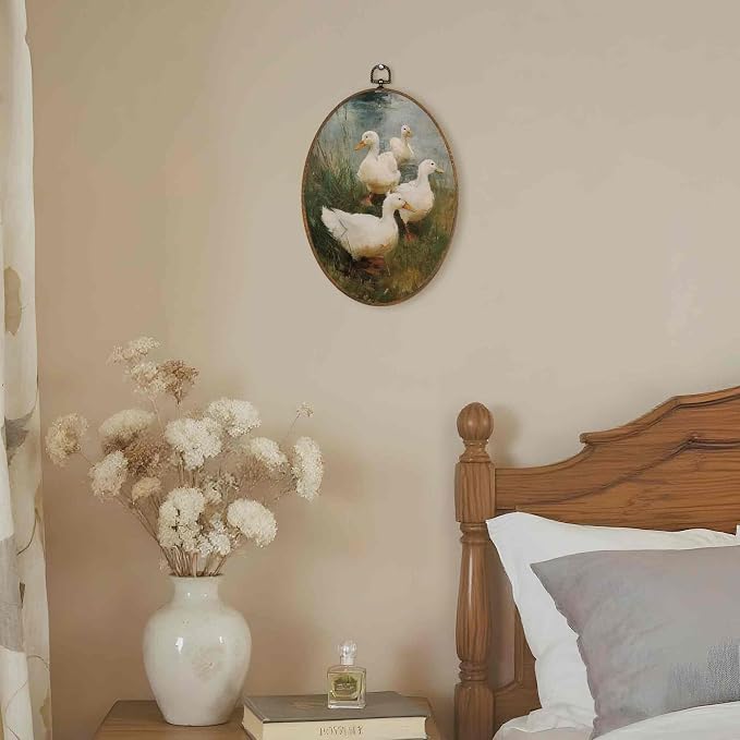 LKETW Rustic Farmhouse Duck Oval Wall Art Decor, Vintage Country Duck Oval Canvas Hanging Decor, Cottagecore Farm Animal Wall Decorations for Farmhouse Home Bedroom Living Room, 8.6x11.4 Inch