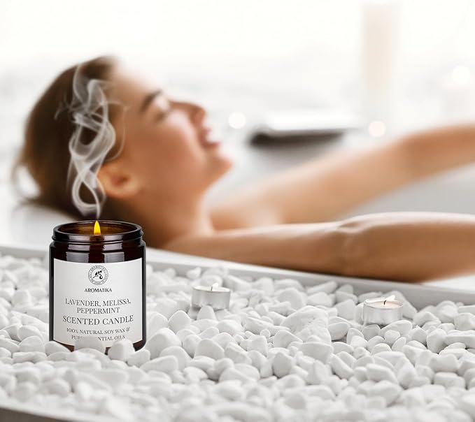 Scented Candle with Essential Oils - Lavender/Lemon Balm/Peppermint - Soy Wax Candles - Aromatherapy Candle - Soywax 150g - Up to 45 Hours Burn Time - Home Scented Candles - Glass Candle Gift
