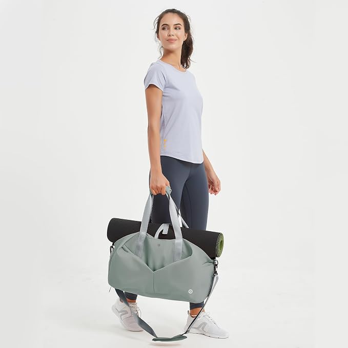 Ceneda 20" Gym Bag for Women with Wet Pocket & Shoe Compartment, Lightweight Duffel Waterproof Carry On Duffle for Travel, Yoga, Overnight (Dark Grey)