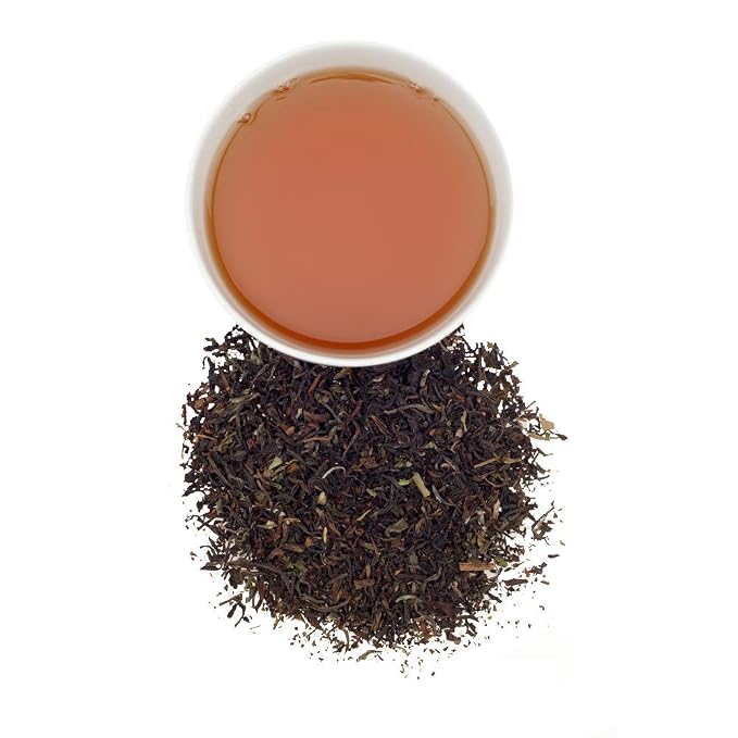 Harney & Sons Darjeeling Loose Leaf Black Tea, Premium Blend of First Flush & Autumnal Darjeeling, Medium-Bodied Indian Tea, 4 oz Tin