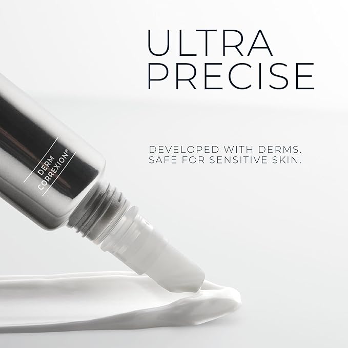 RoC Derm Correxion Fill + Treat Advanced Retinol Serum, Wrinkle Filler Treatment with Hyaluronic Acid for Crow's Feet, 11 Wrinkles, & Laugh Lines, (.5 fl oz) with Retinol Packette (Packaging May Vary)