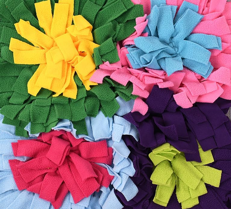 Vedem Small Animal Snuffle Mat Fleece Foraging Mats Interactive Feeding Toy Rabbit Guinea Pig Rat Hamster Anti Slip Treat Dispenser (Multi-Colored)