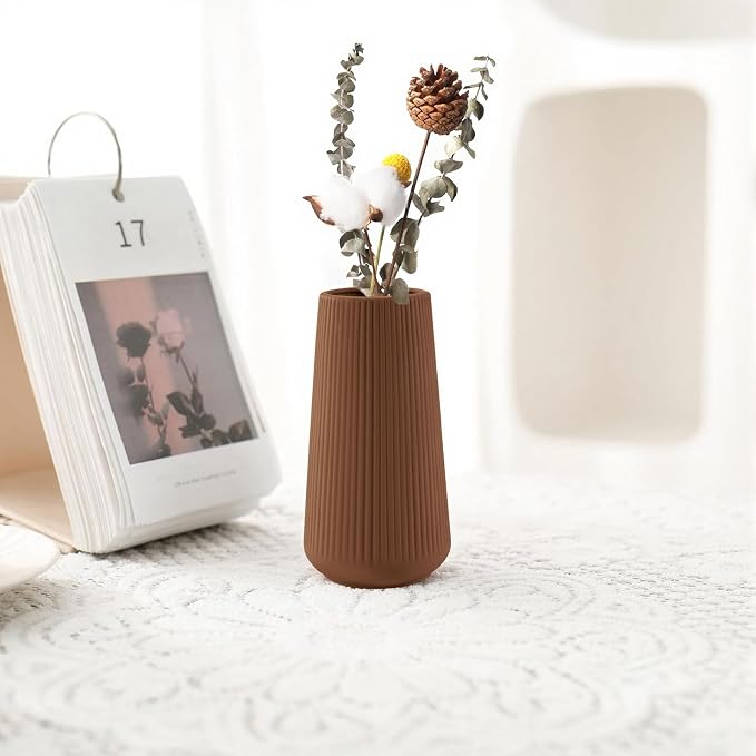 Caramel Ceramic Vase, GUKJOB Small Cute Flower Vase for Pampas Grass, Home, Living Room, Dining Table, Farmhouse, Office Decor, Bedroom, Table, and Kitchen Shelf (Caramel)