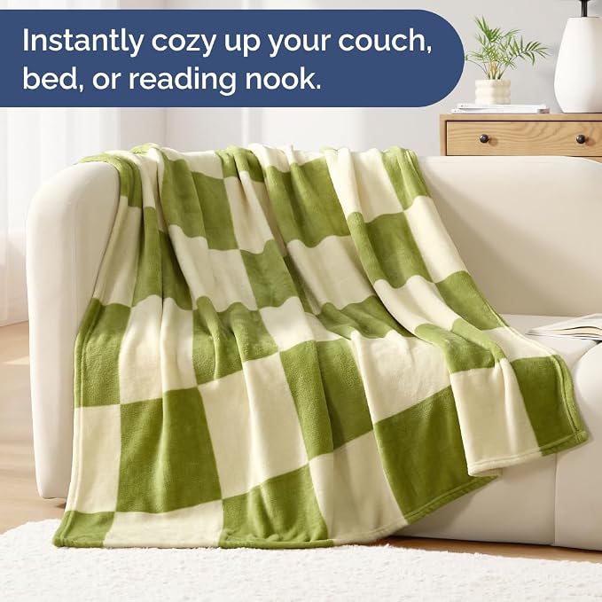 Ultra Soft Fleece Blanket - Flannel Fleece Luxury Blanket - Lightweight for Couch Bed Chair - Thick, Warm and Breathable - All Season Cozy Fuzzy, Anti-Static Microplush Bedding, Queen, Design 324