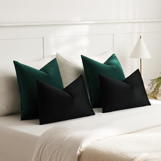 Throw Pillow Covers 22x22 Green: Pack of 2 Cozy Soft Velvet Square Modern Luxury Decorative Throw Pillow Cases for Sofa Couch Living Room Bed Home Decor Christmas