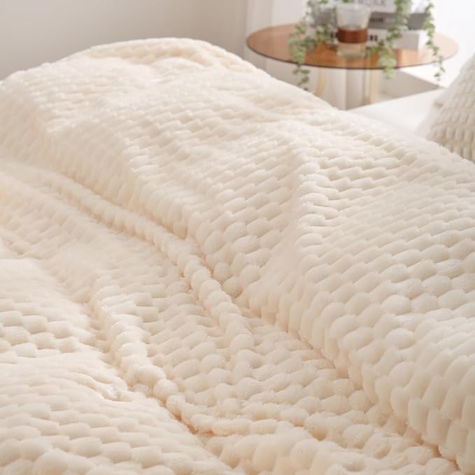 Puncuntex Cream White Throw Blanket 90"×90" Fuzzy 3D Jacquard Decorative | Flannel Fleece Super Soft Plush Cozy Blanket for Couch Sofa Chair Lightweight