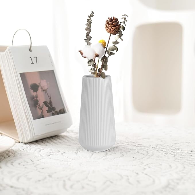 Grey Ceramic Vase, GUKJOB Small Cute Flower Vase for Pampas Grass, Home, Living Room, Dining Table, Farmhouse, Office Decor, Bedroom, Table, and Kitchen Shelf (Grey)