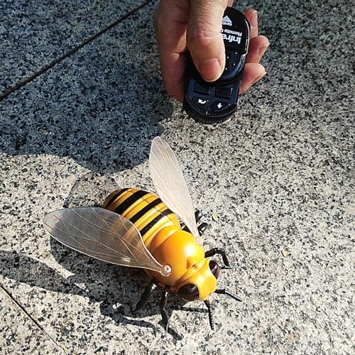 Tipmant Realistic RC Honey Bee Remote Control Insect Animal Vehicle Car Prank Toys Pet Cat Dog Teasing Kid Birthday Gifts