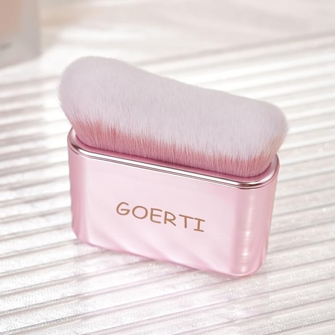 Professional Body Makeup Brush – GOERTI Large Self Tanner & Body Concealer Brush, Body Bronzer Blend Applicator, Even Application of Foundation & Self Tanner, Streak-Free Coverage Perfect for Body