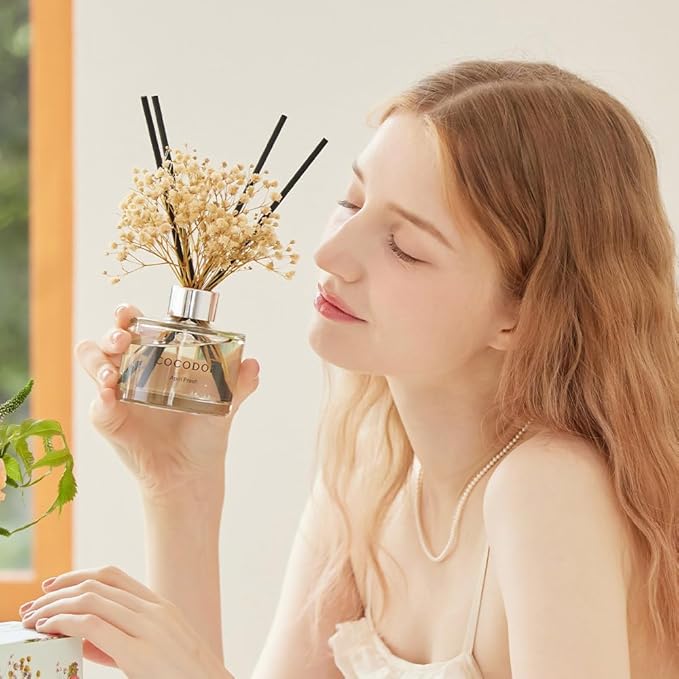 COCODOR Flower Reed Diffuser Set / 6.7oz / Gardenia/Scent Diffuser with Sticks Home Fragrance Reed Diffuser for Bathroom Shelf Decor for Women