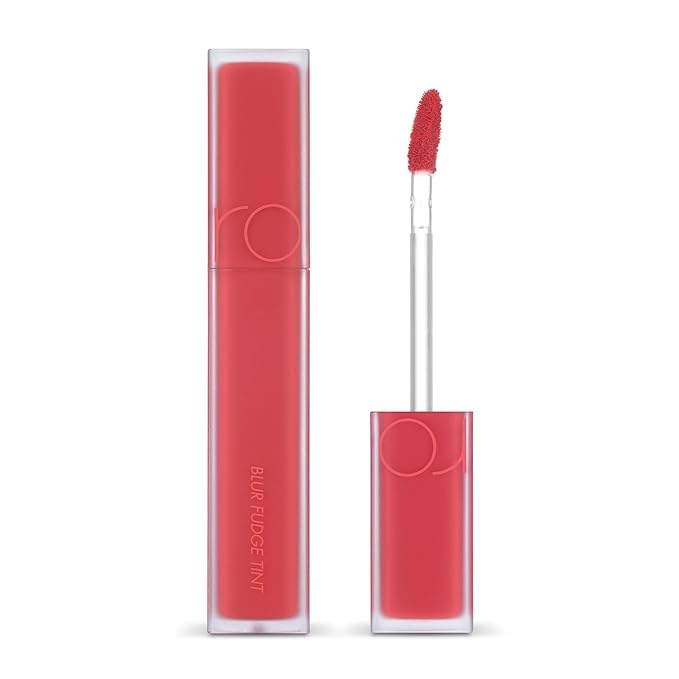 rom&nd Blur Fudge Tint (09 Coral Jubilee) 5g - K-Beauty Velvety Matte Lip Stain, Non-Drying Blurring Effect, Smooth Fudge Texture, Universal Shade for All Skin Tones