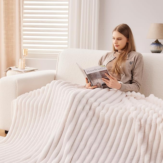 NEWCOSPLAY Fleece Ribbed Cozy Throw Blanket for Couch, Ivory, 50"x60" | Premium Silky Flannel Blanket, Soft Lightweight Fluffy Throw Blanket for Bed Sofa Decor, Gift for All Season Use