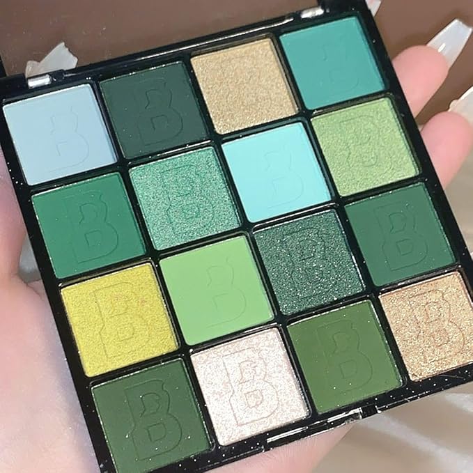 16 Colors Green Glitter Matte Eyeshadow Makeup Palette,Elphaba Witch Costume Eyeshadow Makeup, Forest Green Yellow Colorful Eye Shadow Plattet for Witch Cosplay Halloween SFX Makeup