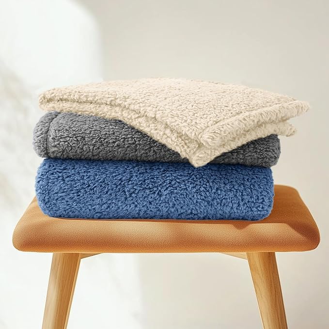 Luciphia Ultra Soft Sherpa Fleece Dog Puppy Cat Blanket for Small Pets | Calming Plush Throw for Crate, Couch, Car, Bed. Machine Washable. Puppy Essential, Cat Stuff,Beige,30"x20"