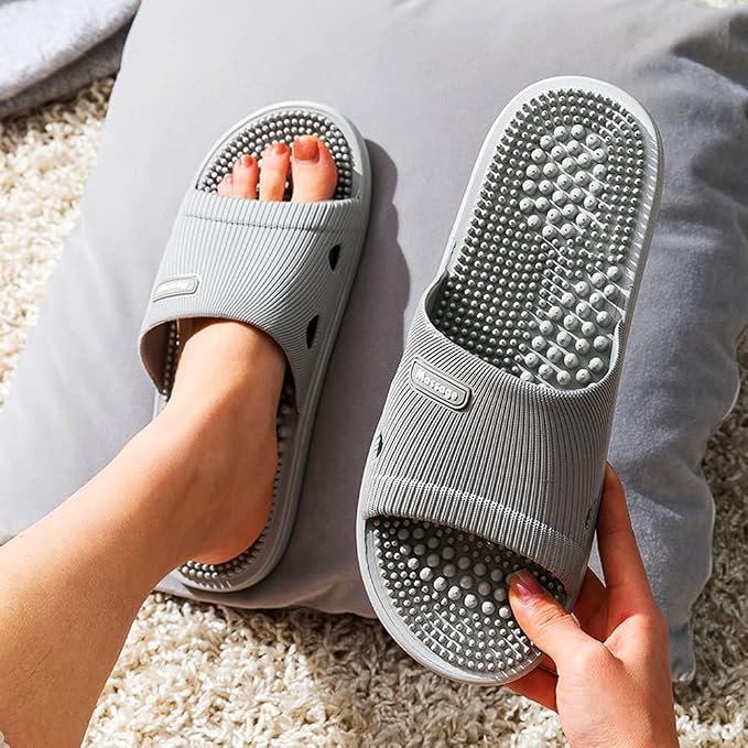 Acupressure Massage Slippers for Plantar Fasciitis for Women Acupuncture Slippers Arthritis Neuropathy Pain Relief Non-Slip Massage Sandals Women Stress Relief Gifts for Bath (US Men 8.5-9.5, Grey)