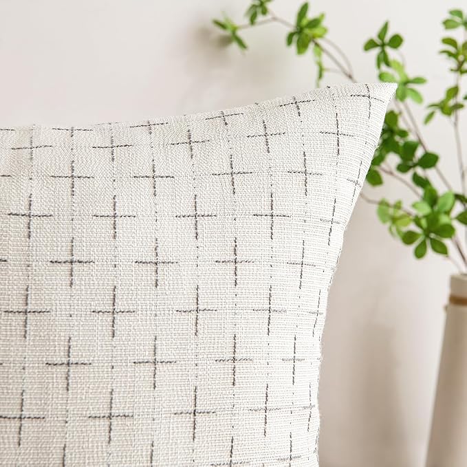 MIULEE Pack of 2 Decorative Burlap Linen Christmas Throw Pillow Covers Modern Farmhouse Pillowcase Rustic Woven Textured Cushion Cover for Sofa Couch Bed 20x20 Inch Pure White