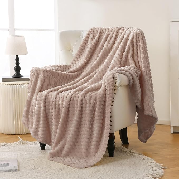Bnuitland Light Brown Flannel Throw Twin Size Blanket (60X80 inches), 300 GSM Fleece Cozy Warm Soft Home Decor Lightweight Bed Blanket for Adults, Suitable for All Seasons.