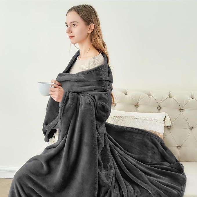 BEDELITE Fleece Blanket Soft Plush Queen Bed Blanket Charcoal Grey 90"x90" | Ultra Soft Fleece, Plush Microfiber, Lightweight Warmth, All Season Comfort, Fade Resistant, Machine Washable,Perfect for Bed