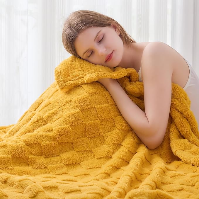 NEWCOSPLAY 3D Checkered Flannel Twin Blanket, Mustard Yellow, 60"x80" | Super Soft Cute Lightweight Decorative Premium Silky Fleece Blanket for Couch Sofa Bed, Gift for Women Men, All Season Use