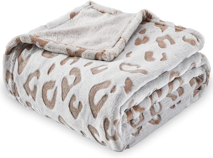 Flannel Cheetah Print Throw Blanket, 50 x 60 Inches, Brown Leopard | Lightweight Super Soft Cozy Plush Fleece Blanket for Women
