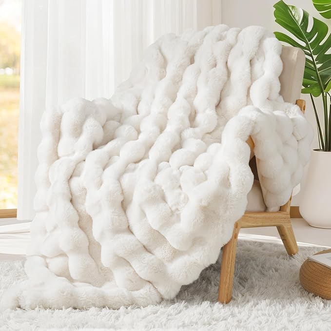 Luxury 1000GSM Faux Rabbit Fur Throw Blanket, Super Heavy Warm Cozy Blankets for Couch Bed Sofa, Bubble Plush Fuzzy Elegant Soft Mink Blanket for Mom Living Room Bedroom, Cream White