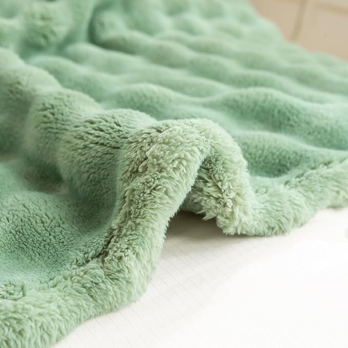 YUSOKI 3D Fleece Bubble Throw Blanket,Sage Green, 50"x60" | Ultra Soft, Non-Shedding, Lightweight for All Season Use, stays fluffy after repeated washes, Perfect Gifts, Machine Washable