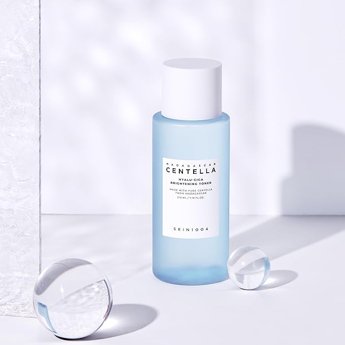 SKIN1004 Hyalu-Cica Balancing Toner, Korean Toner for Deep Hydration with Hyaluronic Acid, Centella Toner for Soothing care, Gentle Exfoliating for Skin Firming, Korean Skin Care, 7.10 fl.oz / 210ml