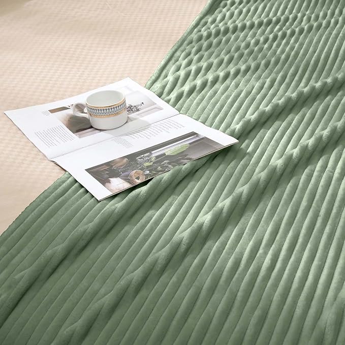 Vessia Flannel Fleece Throw Blanket, 300GSM Cozy Sage Green Striped Throw for Couch, Sofa and Bed, Warm and Soft Cozy Green Microfiber Ribbed Blanket for All Season(50x40inch)