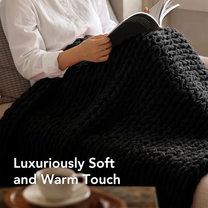 L'AGRATY Chunky Knit Throw Blanket for Couch, 50'' x 70'' Knit Throw, Black | Handmade Chenille Crochet Blanket for Sofa Bed, Thick Cable Knitted Blankets for Room Home Decor, Birthday Gift for Women Mom
