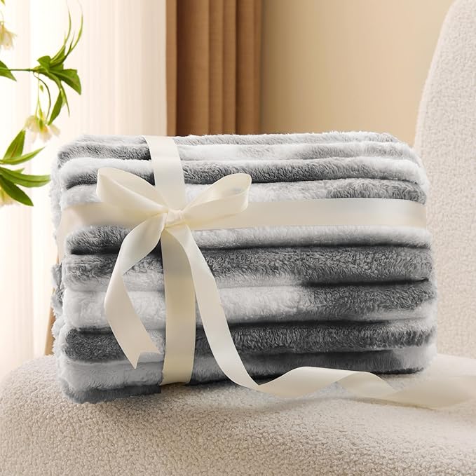 BEDELITE Ribbed Twin Blanket for Couch & Bed, Black&White, 60"x80" | Ultra-Soft Plush Fleece, Cozy, Warm Yet Lightweight, Ribbed Texture, Home Decor, Machine Washable, Giftable, All-Season Use