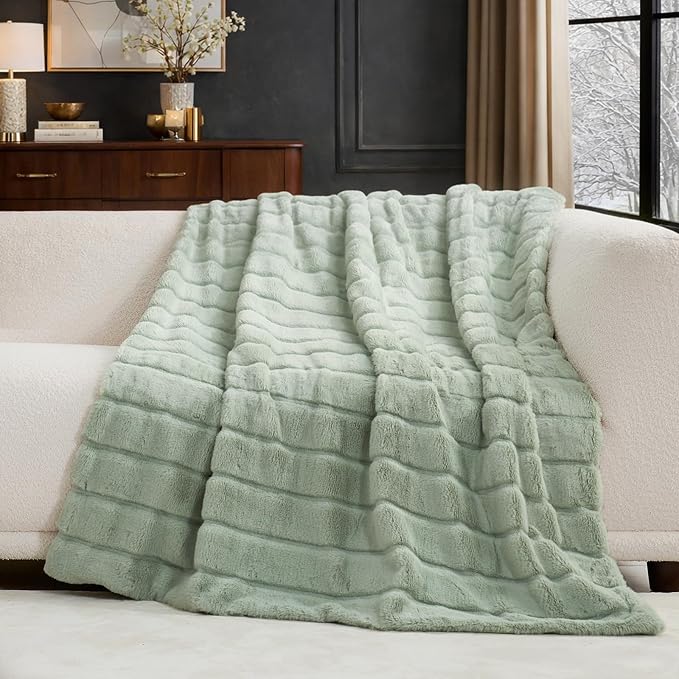 Cozy Bliss Deluxe Sheared Rabbit Faux Fur Throw Blanket, Soft Fuzzy High-Low Sculpted Plush Blanket for Couch, Cozy Home Accent, All Season Use, Green 50"x60"