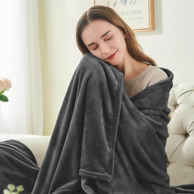 BEDELITE Fleece Blanket Soft Plush Twin Size Blanket Charcoal Grey 60"x80" | Ultra Soft Fleece, Plush Microfiber, Lightweight Warmth, All Season Comfort, Fade Resistant, Machine Washable, Couch Sofa Bed