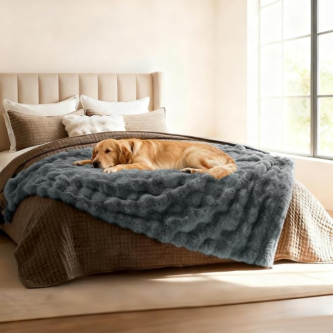 Waterproof Dog Blanket for Sofa Bed Couch, Couch Cover Blanket Fluffy Faux Rabbit Fur Reversible Furniture Protection, Pet Blanket for Medium Large Dogs Cats