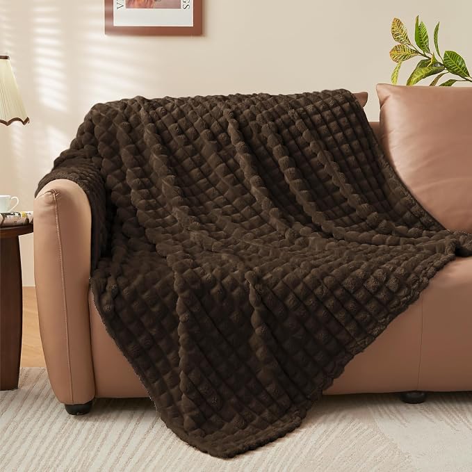 BEDELITE 3D Checked Brown Fleece Twin Throw Blanket for Bed, 60x80 Inch | Soft Warm Fuzzy Fluffy Blanket for Couch Sofa, Lightweight Plush Cozy Throws for Home Room Decor, Gift for Women, All Season