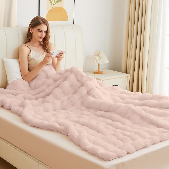 ORINOVA Pink Fluffy Blanket Queen Size 90x90 Faux Fur Soft Furry Blanket for Bed Couch Cozy Fuzzy Throw Queen Blankets for Bedroom Home Decor 1000 GSM