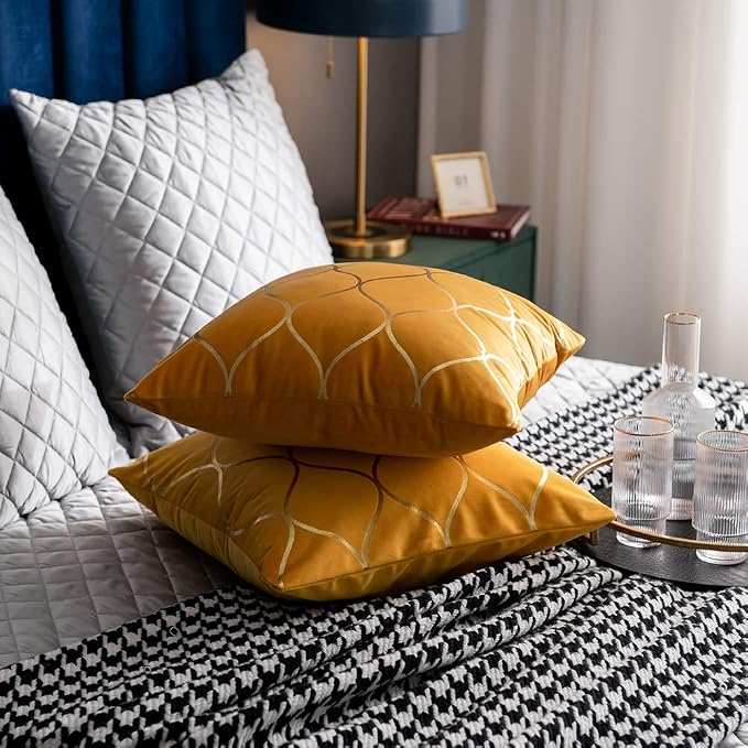 20x20 Inch Gold Velvet Throw Pillow Covers: 2 Pack Square Decorative Pillow Cases for Bedroom Sofa Couch Living Room, Yellow