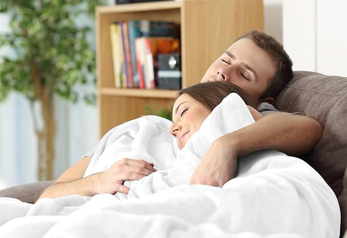 Utopia Bedding Ultra Soft Fleece Bed Blanket King Size White (90x102 Inch) | Microfiber Plush Warm Lightweight Breathable Cozy Blanket Anti-Static, All Season Use, Gift for Women and Men