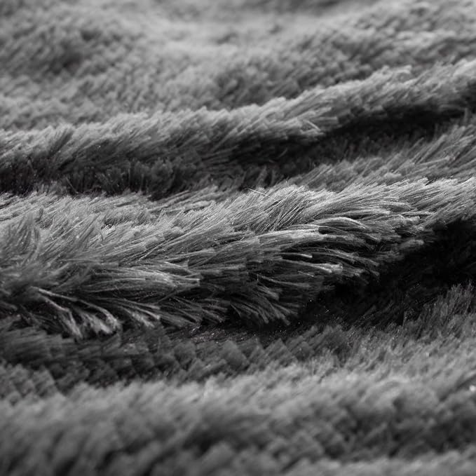 YUSOKI Long Faux Fur Throw Blanket, Morel,50" x 60" | Ultra Soft, Lightweight for All Season Use, stays fluffy after repeated washes, Perfect Gifts, Machine Washable