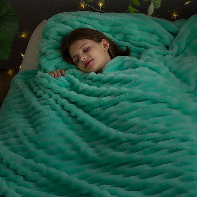 NEWCOSPLAY Fleece Ribbed Cozy Queen Blanket for Couch, Aqua, 90"x90" | Premium Silky Flannel Blanket, Soft Lightweight Fluffy Throw Blanket for Bed Sofa Decor, Gift for All Season Use
