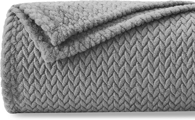 NEWCOSPLAY Fleece Leaves Pattern Twin Blanket, Grey, 60"x80" | Super Soft Throw Blanket, Lightweight Cozy Bed Sofa Blanket, Premium Silky Flannel Fleece, Travel Blanket for All Season Use