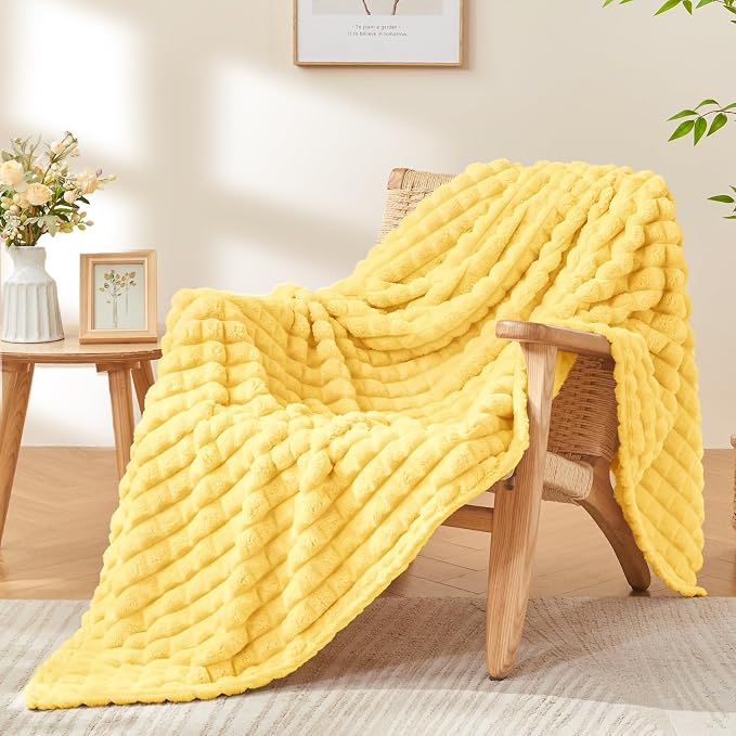 BEDELITE 3D Checked Light Yellow Fleece Throw Blanket for Couch, 50x70 Inch | Soft Warm Fuzzy Fluffy Blanket for Bed Sofa, Lightweight Plush Cozy Blankets for Home Room Decor, Gift for Women, All Season