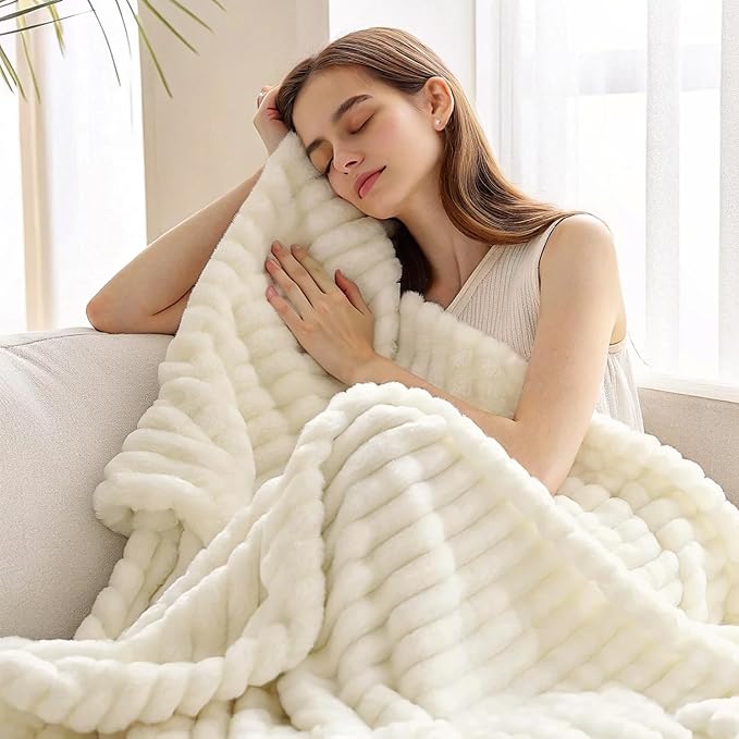 decorUhome Cream White Fleece King Blanket 108x90 Inches | Soft Fleece Bed Cozy Fluffy Plush Flannel Large Striped Throws for Couch Sofa, Decorative Fuzzy Blanket for Woman
