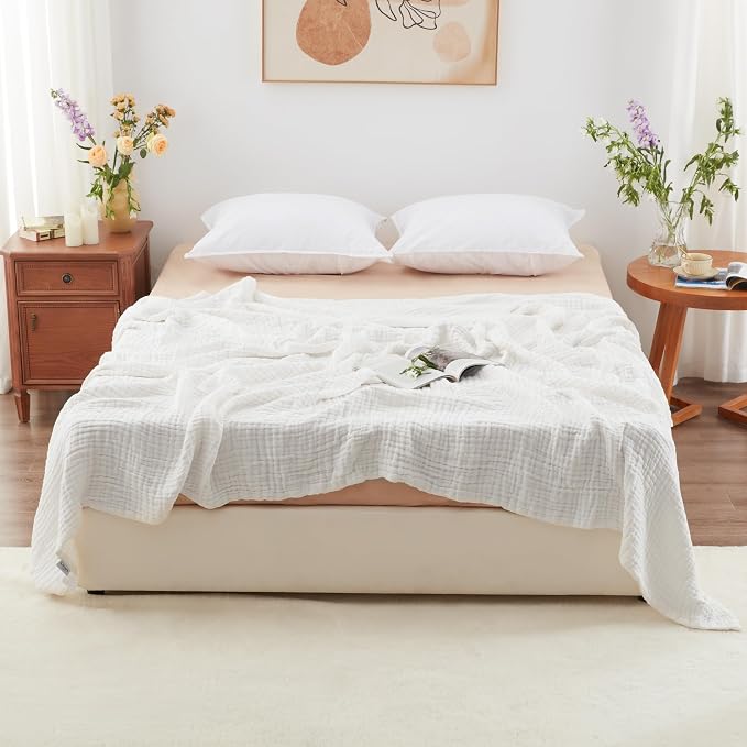 Love's cabin 100% Cotton Muslin Blanket, 6 Layer Lightweight Breathable Gauze King Size Blanket 108 x 90 Inches, Soft Summer Blanket for Bed, White
