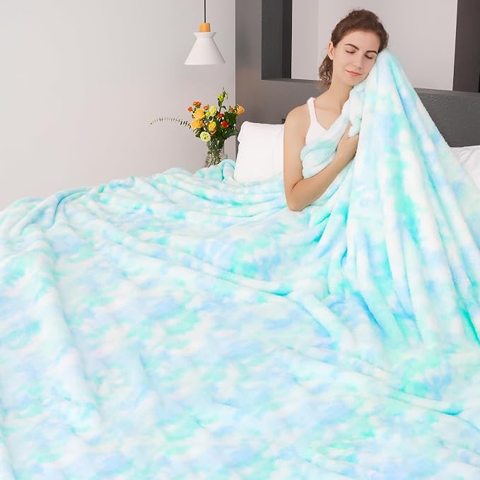 MUGD Sage Green Throw Blanket - Soft Fuzzy Fleece Blanket for Couch Bed, Cozy Gifts for Women, Girls, Spring Room Decor, 50x70 Inches