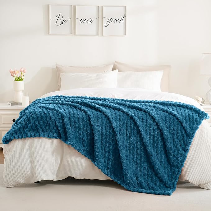 Excervent Big 3D Clouds Stylish Blanket for Bed, 50x70 Inches, Navy Blue | Decorative Fuzzy Flannel Fleece Throw Blanket for Sofa Bed Couch, Super Soft Cozy, Suitable for All Seasons