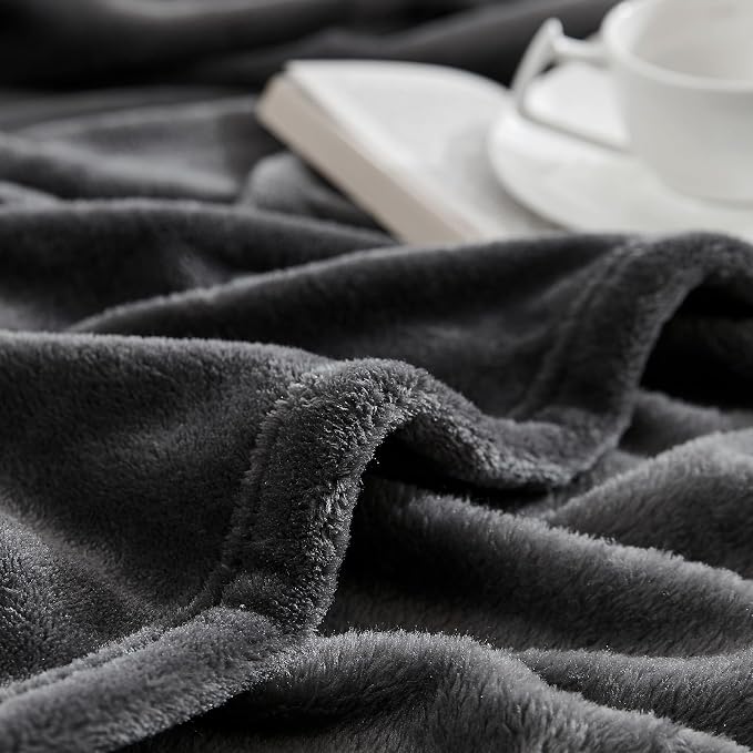 Hansleep Full Dark Grey Fleece Blanket, Soft Flannel Bed Blanket | Fuzzy Cozy Blanket 84x90 Inches, Multi-use for Bed, Sofa, Couch, Travel, Camping, All Season Warm Lightweight Cover
